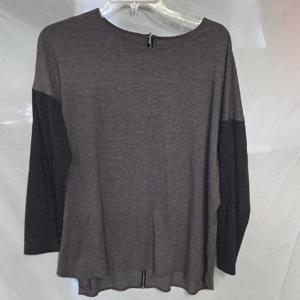 Comfy USA Two-Tone Gray Tunic Top Sz Small